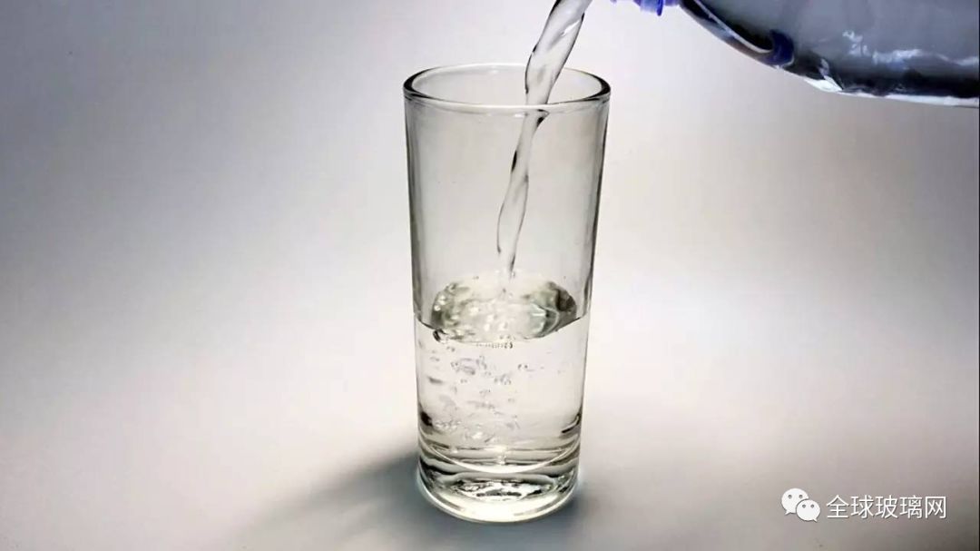 为什么说现在的玻璃器皿倒开水没那么容易炸裂