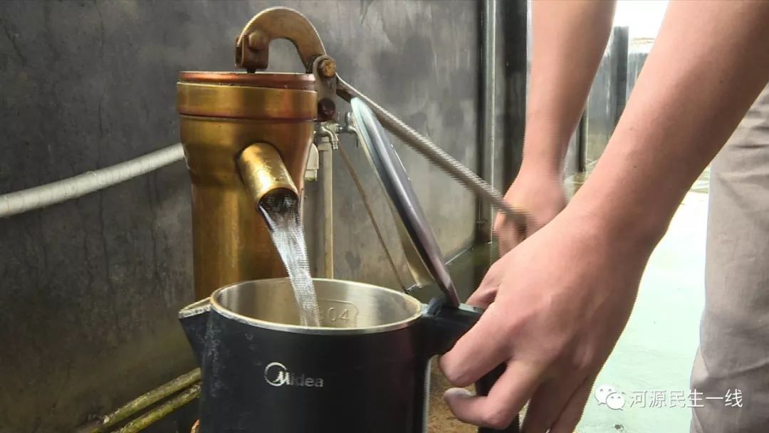 河源村民长年用井水毛巾脸盆全发黄期盼早日通自来水