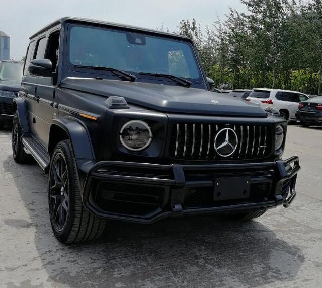 最新款奔驰g级越野车来了!新增酷黑外观 柴油动力,加速不输卡宴