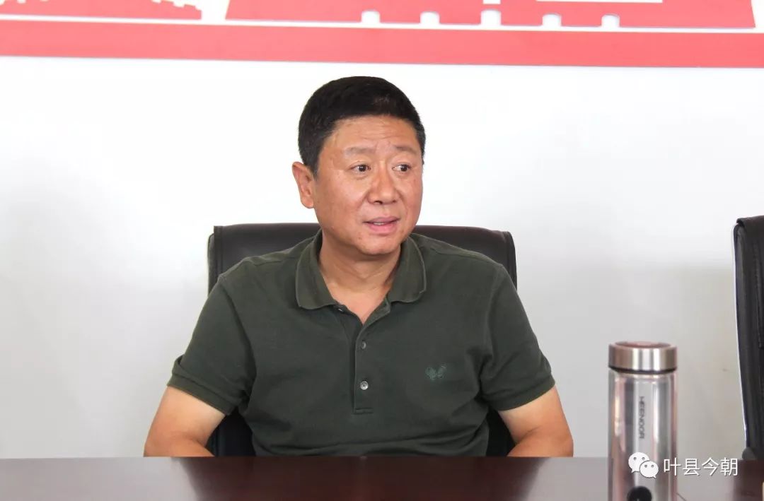 古松在水寨乡调研指导脱贫攻坚时强调发挥优势不拘一格求发展