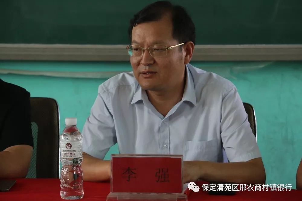 捐赠仪式活动上,许金刚副区长进行了讲话.