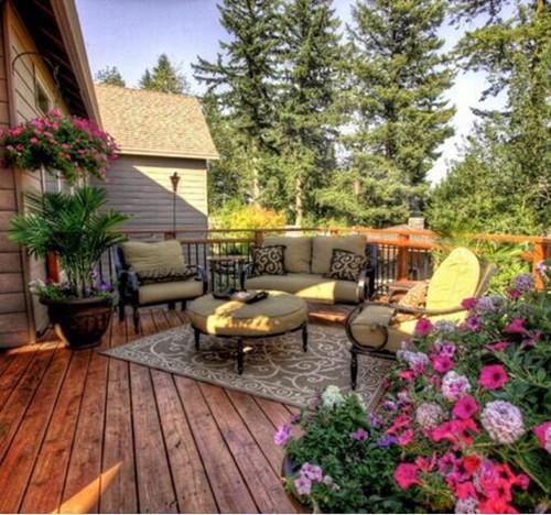 室外阳台装修效果图轻松教你如何打造户外花园