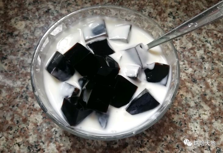 自制超简单的酸奶烧仙草4步教你拿下它