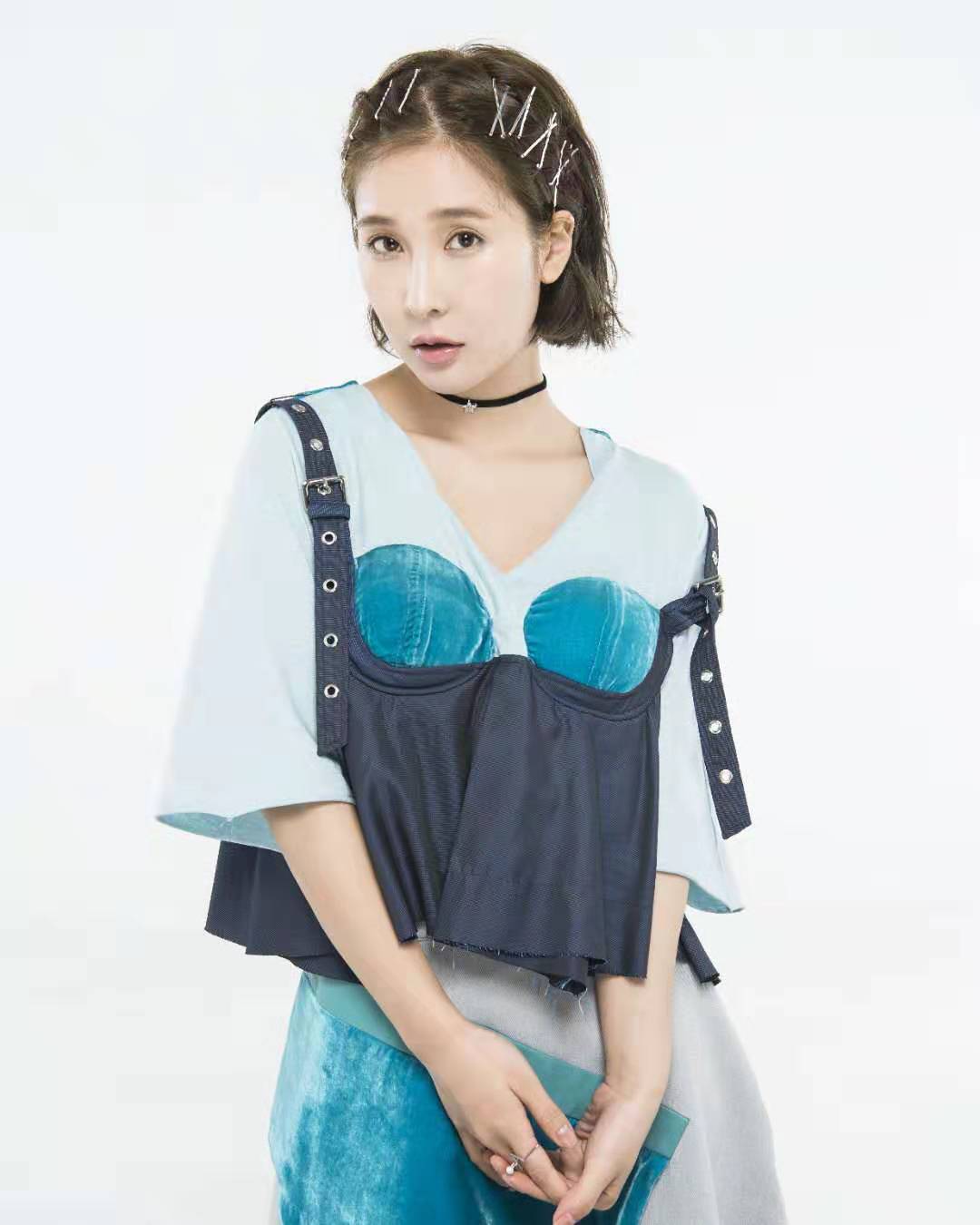 谢易真《这不是电影》开机 分饰多角挑战演技新高度_古装