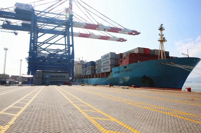 "丝路海运"再增重要航线!马士基航线nv2启航仪式在厦门港嵩屿码头举行