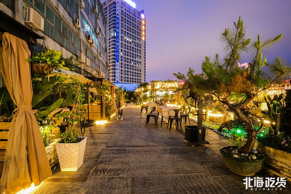 占地4000㎡藏在北海大道的高空酒吧光看景色就醉了