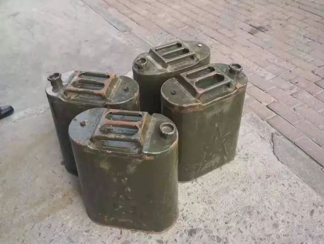 安全提醒危险散装汽油不是想买就能买