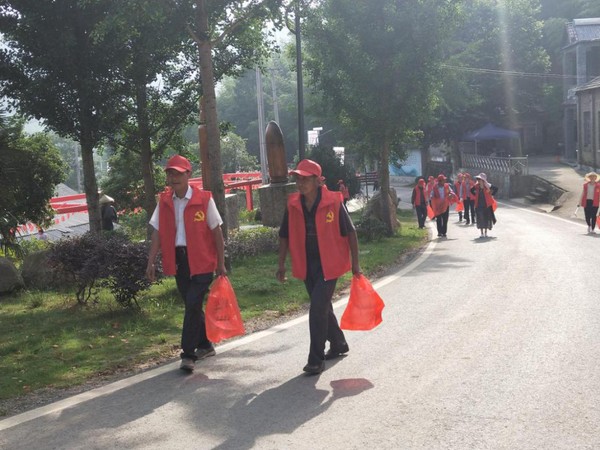 新时代文明实践柏垫镇前程村我心向志愿碧水蓝天常在