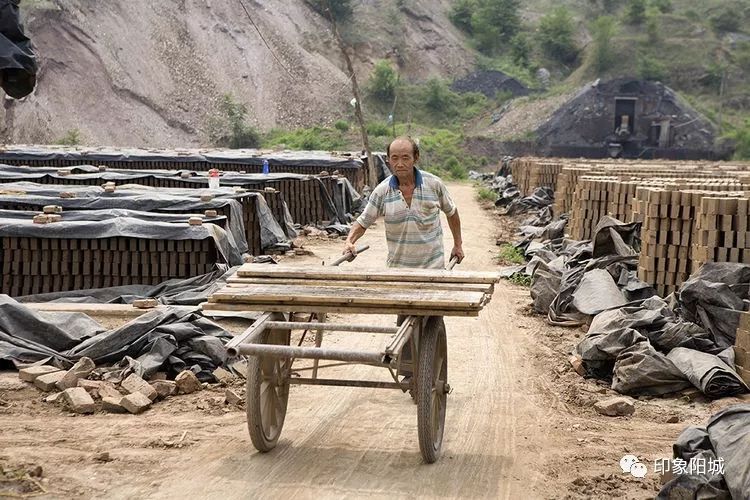 【老照片】探访阳城制砖厂,那些渐渐走远的故事