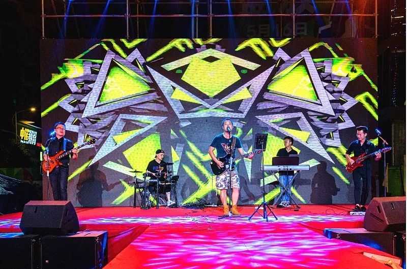 劲爆二号码头乐队观澜激情演绎现场火爆的不要不要的