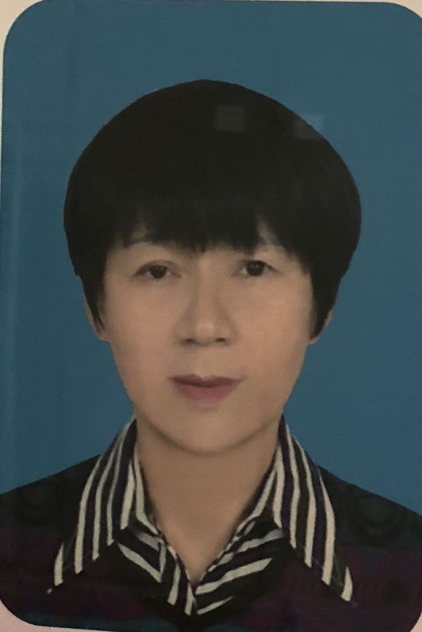 何素珍:愿哈密人民医院功能科,充实心电图专业三十余年,曾在省级医院