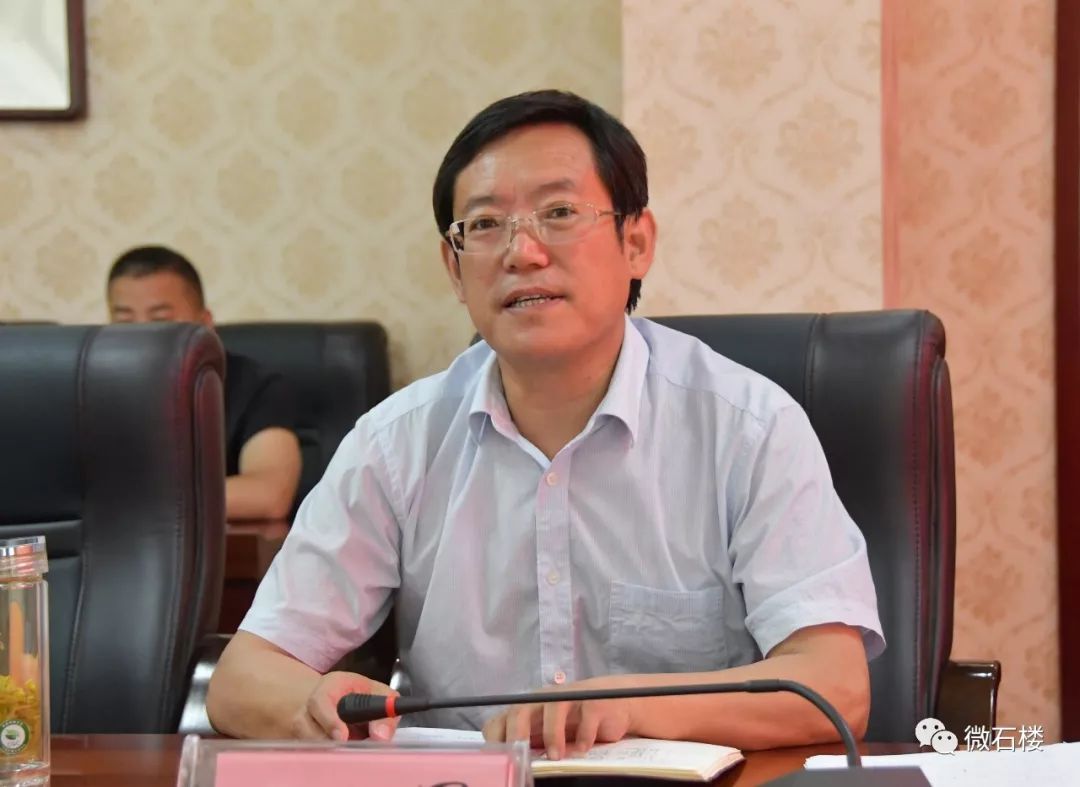 县人大常委会主任 田文军