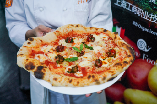 of neapolitan pizzaiuolo)