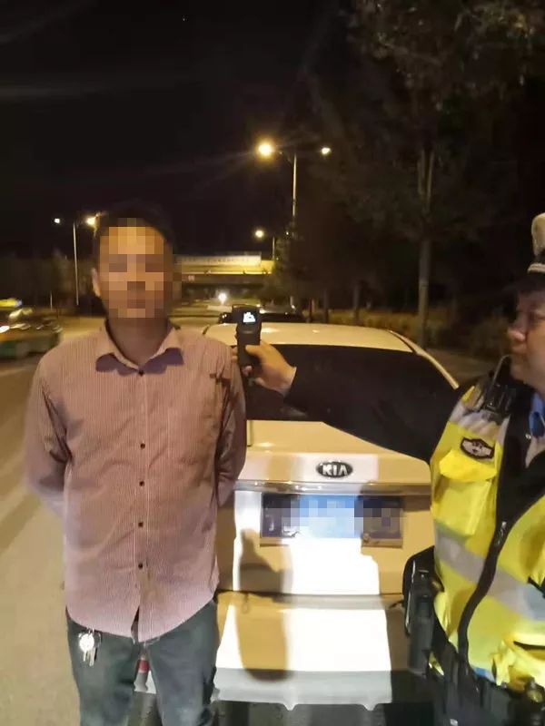 呼气式酒精检测:34mg/100ml身份证号:642221xxxxxxxx2934车牌号:宁dxx