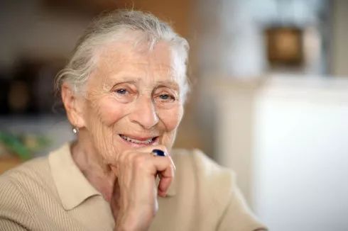 87岁美国老太太总结的不老秘诀简单一句话点醒亿万中老年人