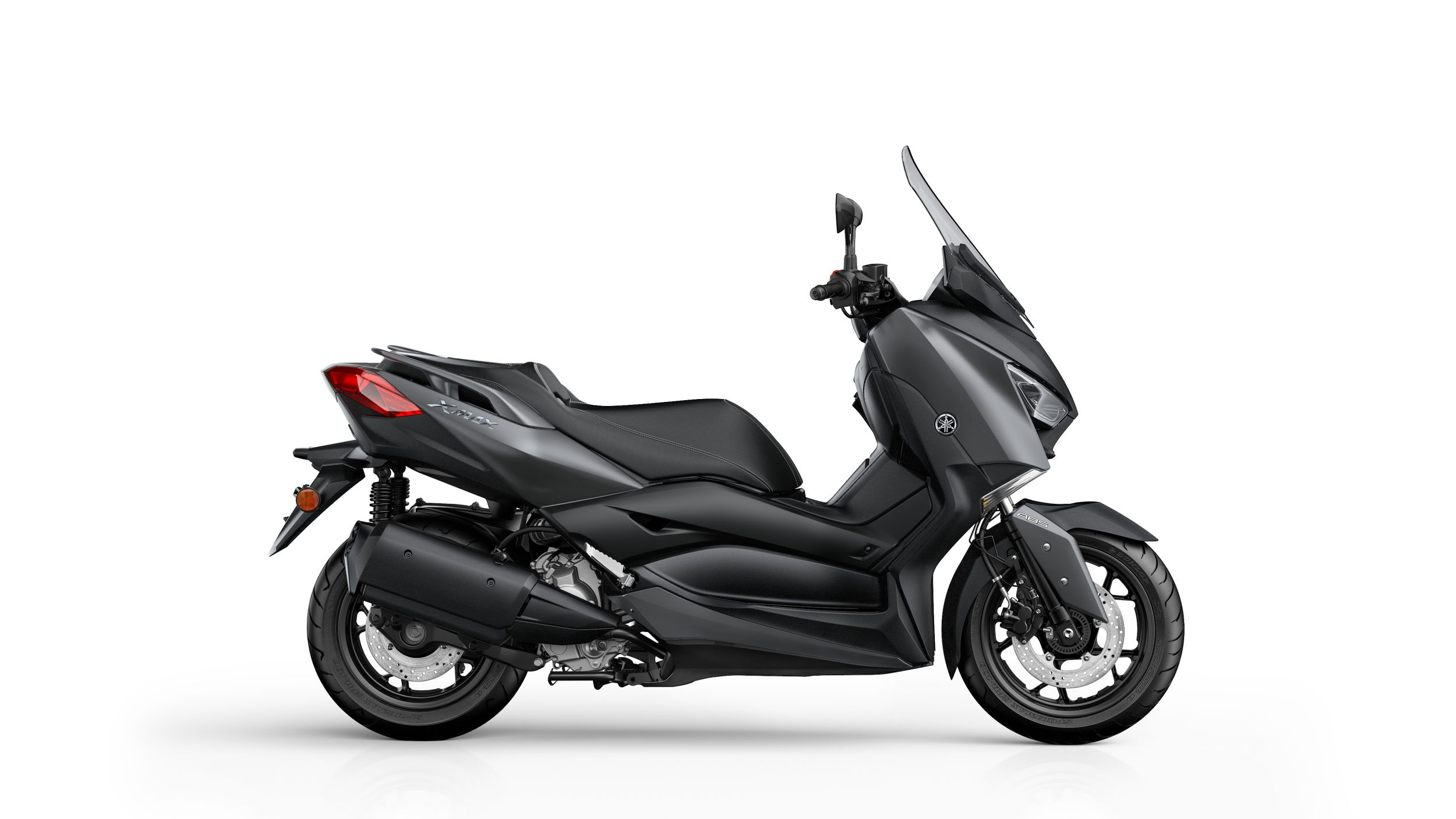 28万的yamaha xmax300配置怎么样?