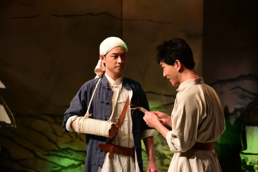 演出预告▏儿童剧听来的故事之鸡毛信本周上演带孩子看英雄故事