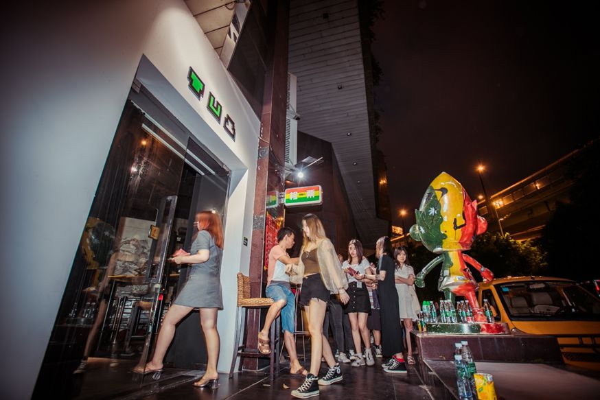 十七草不打不相识巡演武汉场躁动来袭感受年轻说唱势力