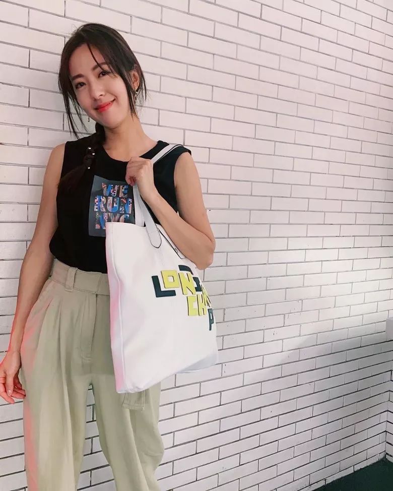 唐诗咏发文成熟后发现网民神回你加马国明