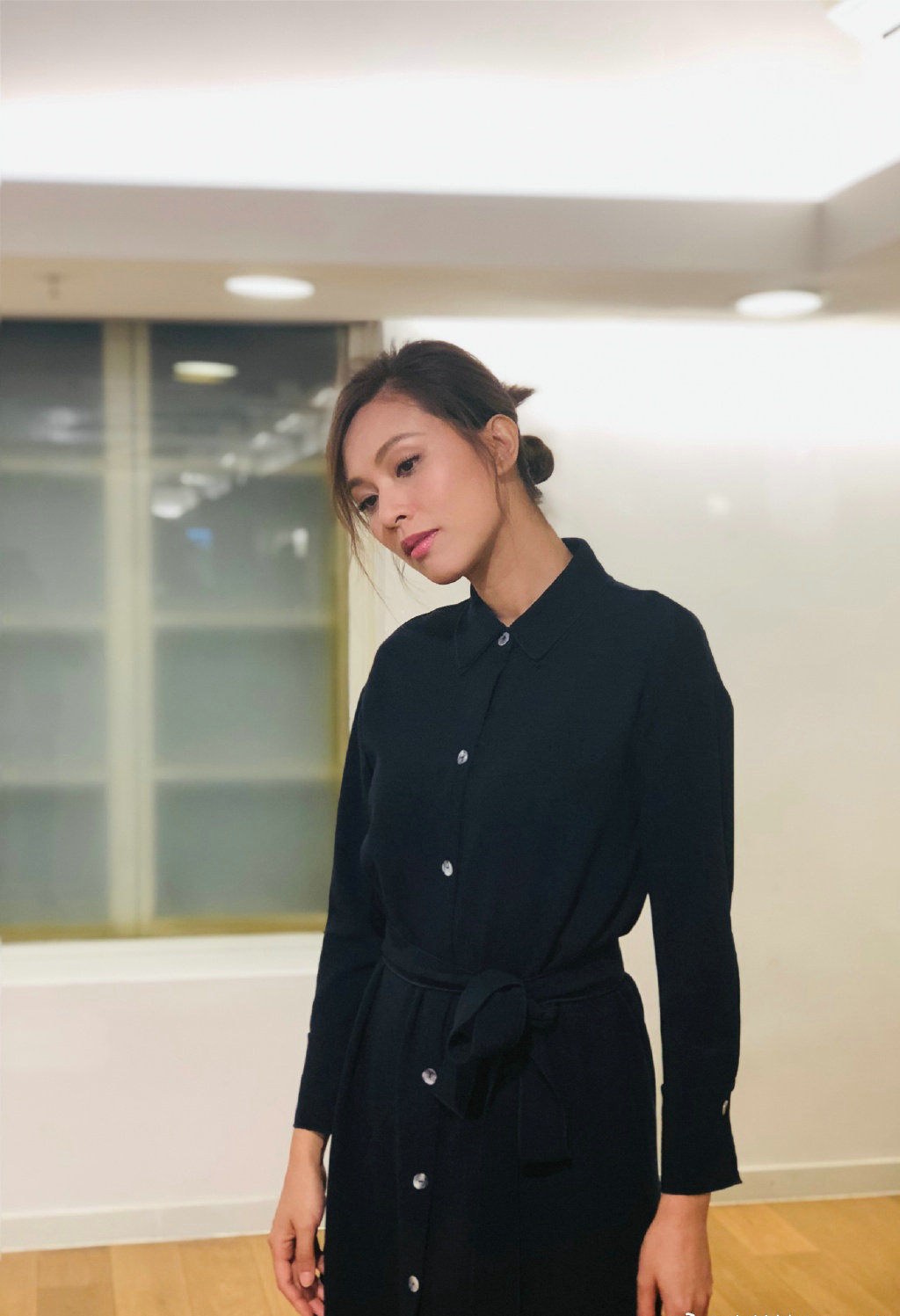 前tvb花旦在布达拉宫前唱《中国人》,表示我爱伟大的祖国