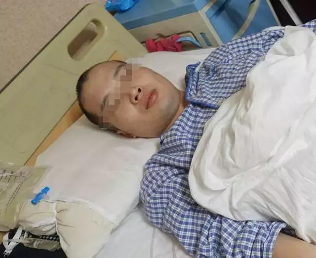 男子外出打工,意外从高处坠落致脑外伤,两次手术后病情加重出现脑积水