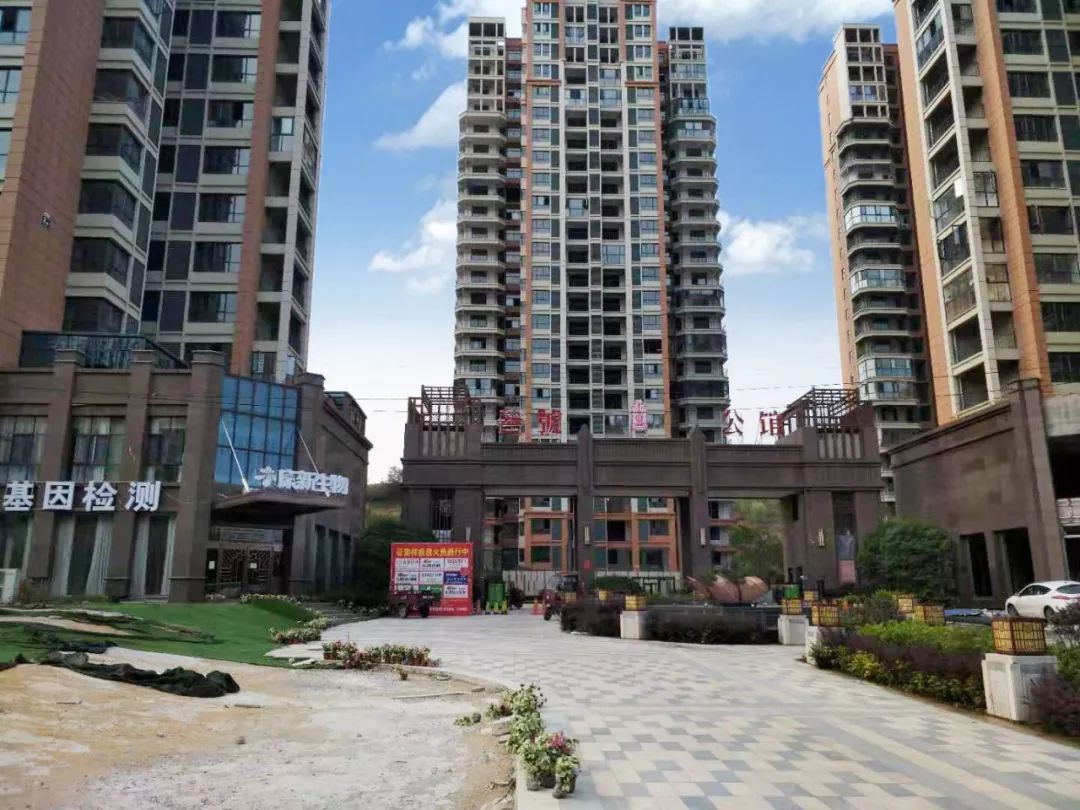 叁号公馆羊山新区府前路与新二十四大街交汇处西北角点击下图报名看房