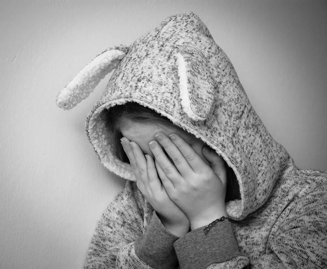 允许孩子哭比哄孩子笑更重要深度好文