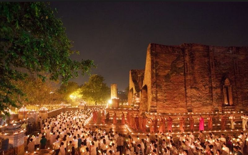 全国放大假禁酒三个月最有佛性的泰国节日正在进行中