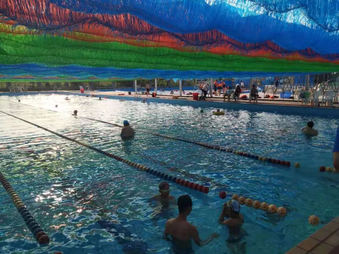 25.9元快抢宿鸭湖生态园游泳馆双人票!一票三用_水上乐园