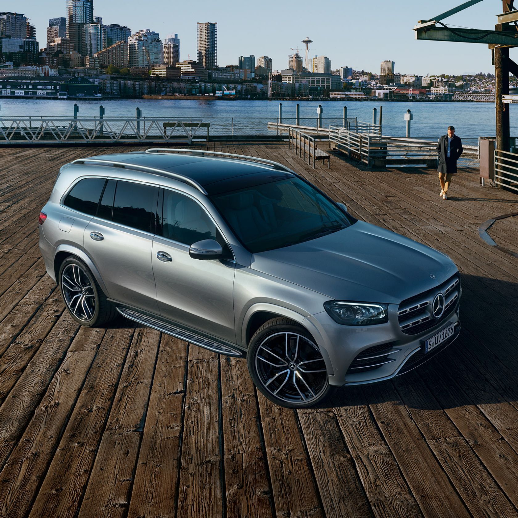 奔驰全新gls官图发布更大更霸气网友宝马x7要注意了