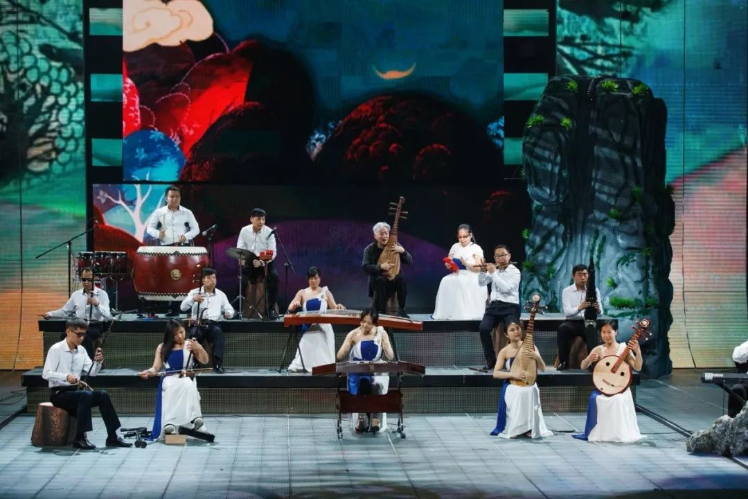 山水乐团专注民乐演奏兼声乐演唱的乐团:组建起了国内唯一一支却依