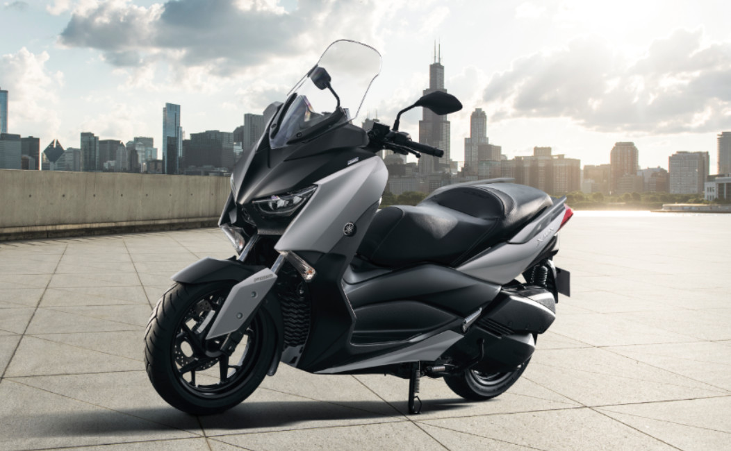 28万的yamaha xmax300配置怎么样?