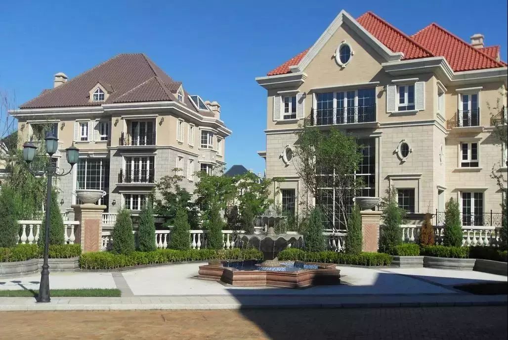 ▼北京丽来花园别墅▼武汉长岛别墅为岁月留下最美好的记忆.