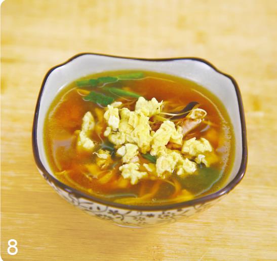 秋天做一大盆木樨汤有蛋有肉有菠菜口感丰富咸香味美