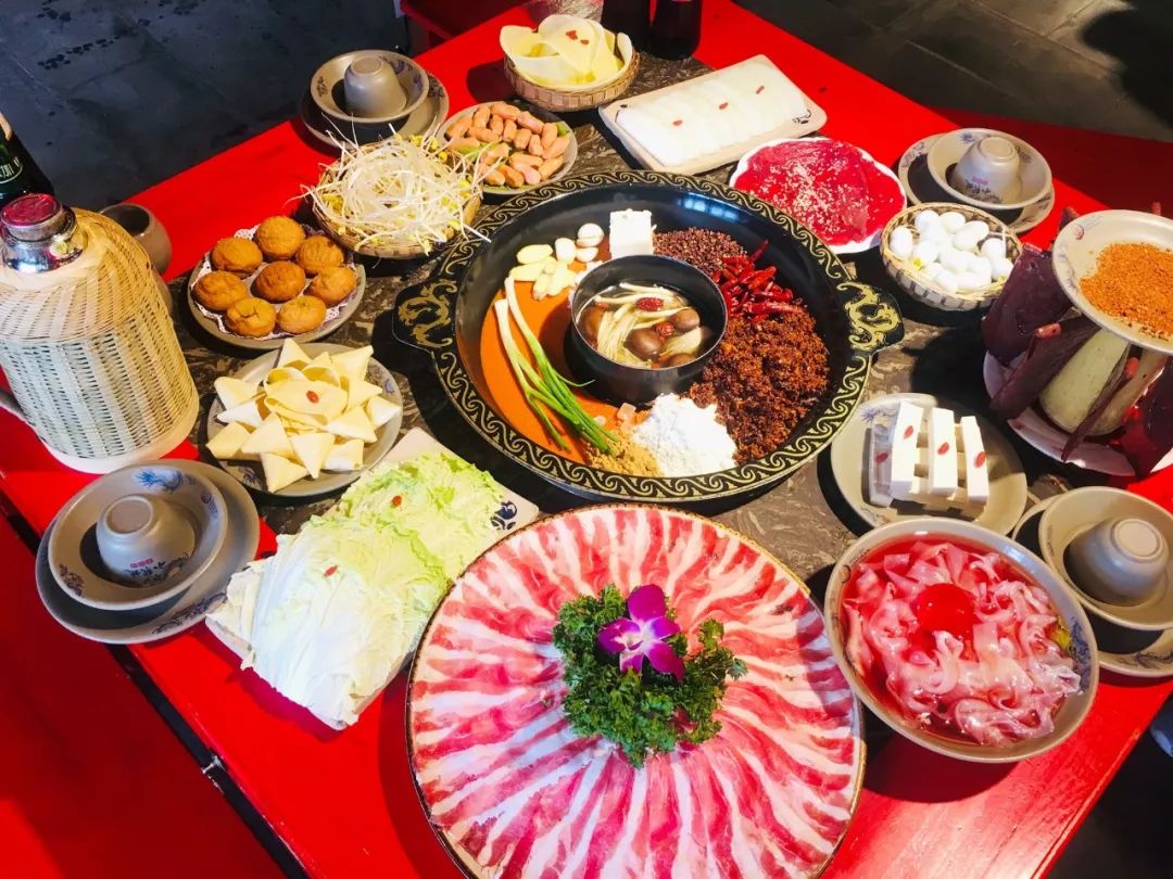 88元抢原208元龙泉【小龙坎火锅】超值3-4人餐~高原肥牛 嫩牛肉 冰水