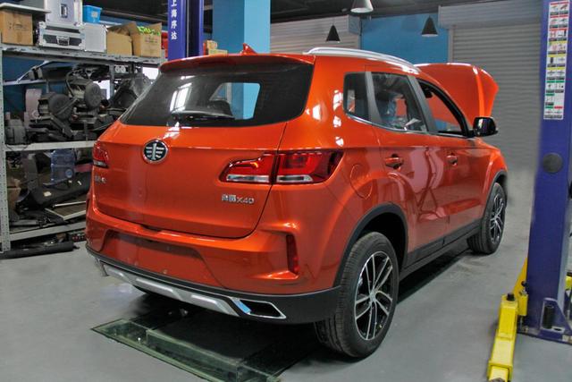 比如众泰t300和宝骏510等,但是从精致度上来讲,这些车都不如奔腾