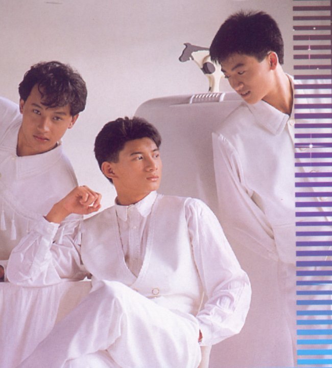 苏有朋面试小虎队见到陈志朋的时候疑惑张国荣来这里干什么