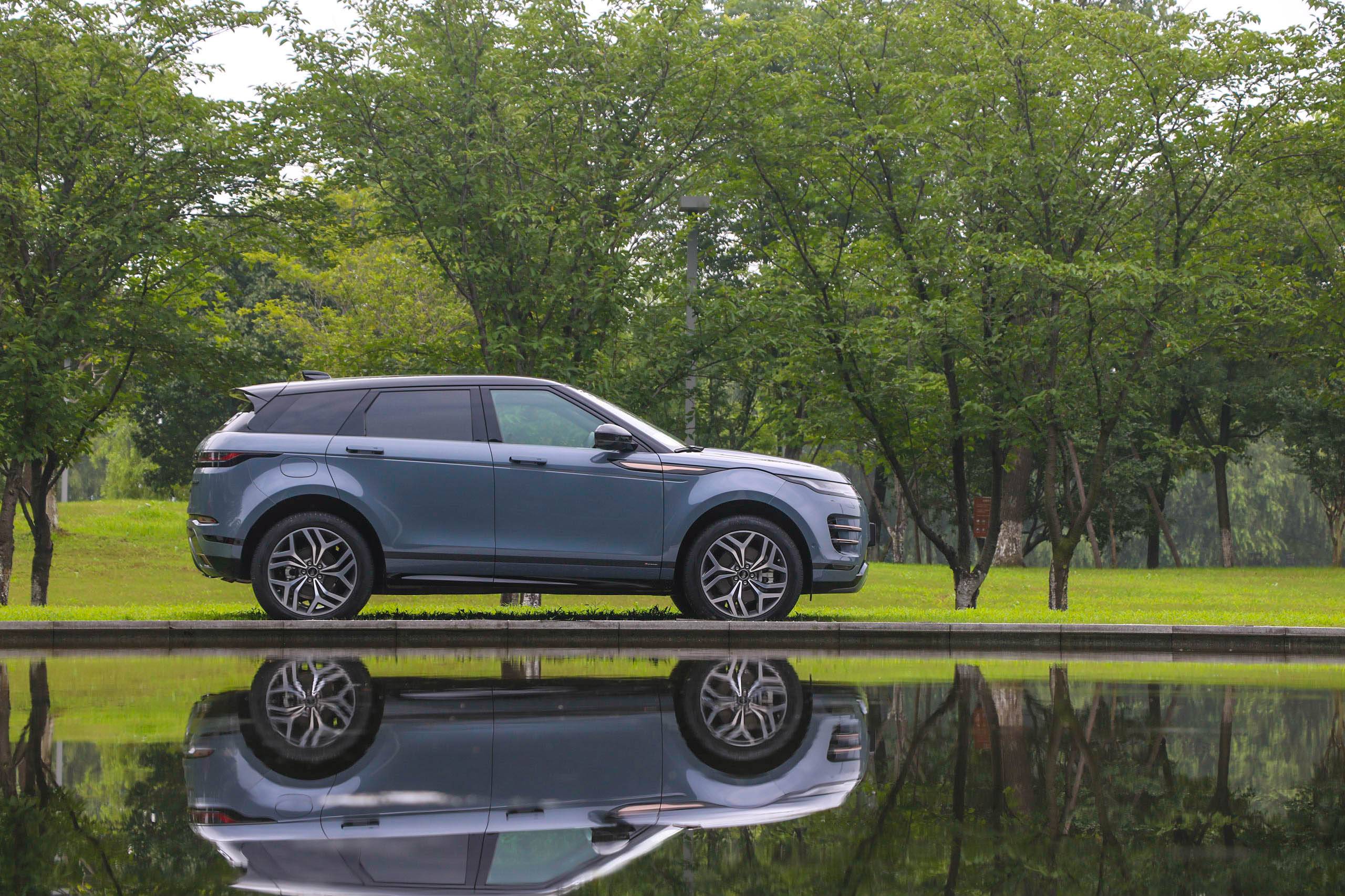 能豪华能越野全新路虎揽胜极光有诗也有远方