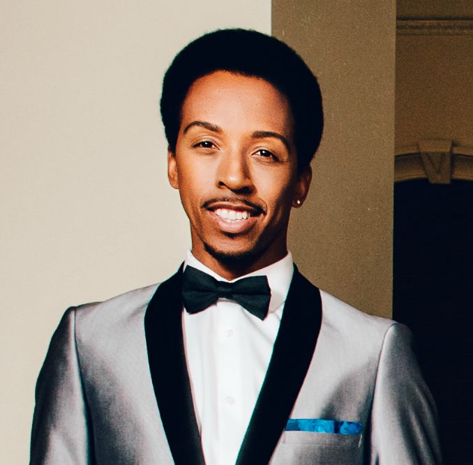 best known for his starring role portraying frankie valli in