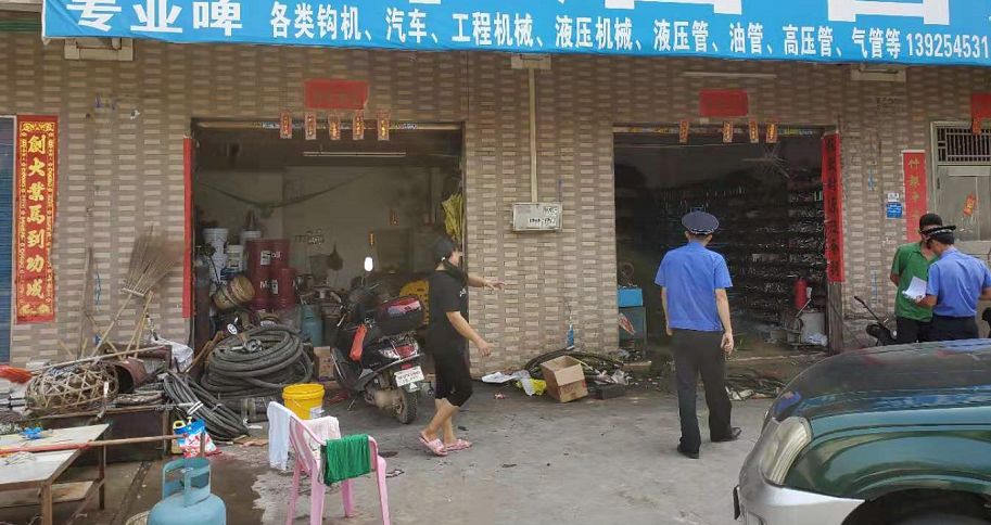 城载百姓管护万家狮山城管工作动态