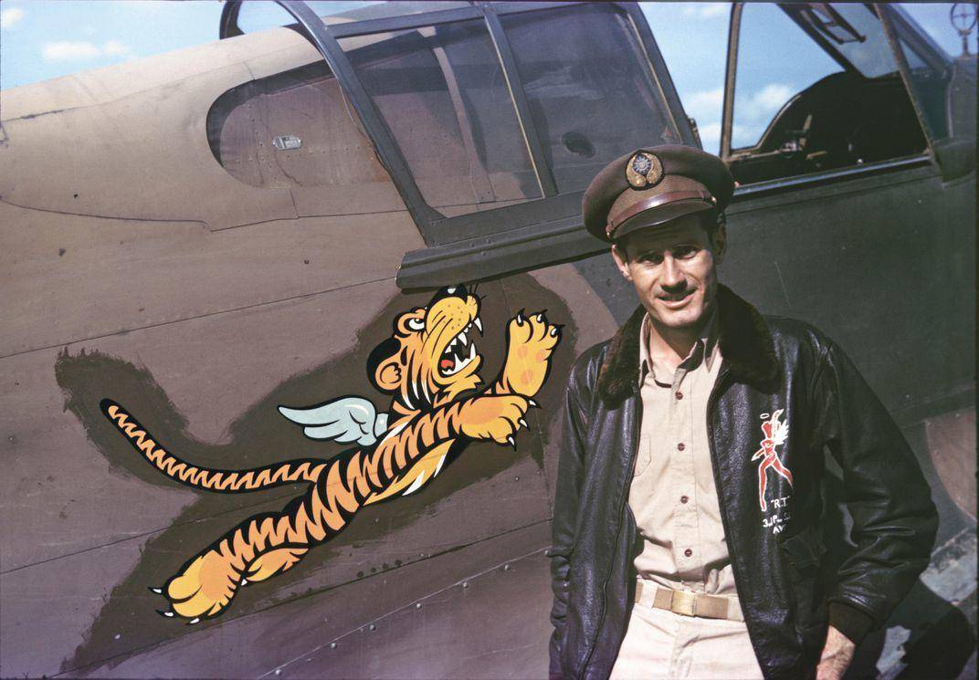 把美女画在飞机上,二战时期美国士兵的"坏"品味_nose