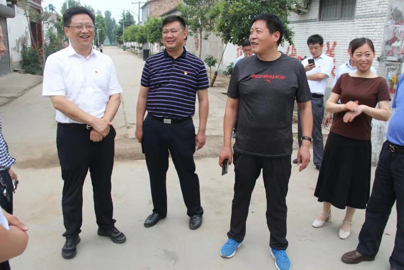 李允明 刘彩霞 杨晓佳)7月17日上午,祥符区委书记李军带领区四大班子