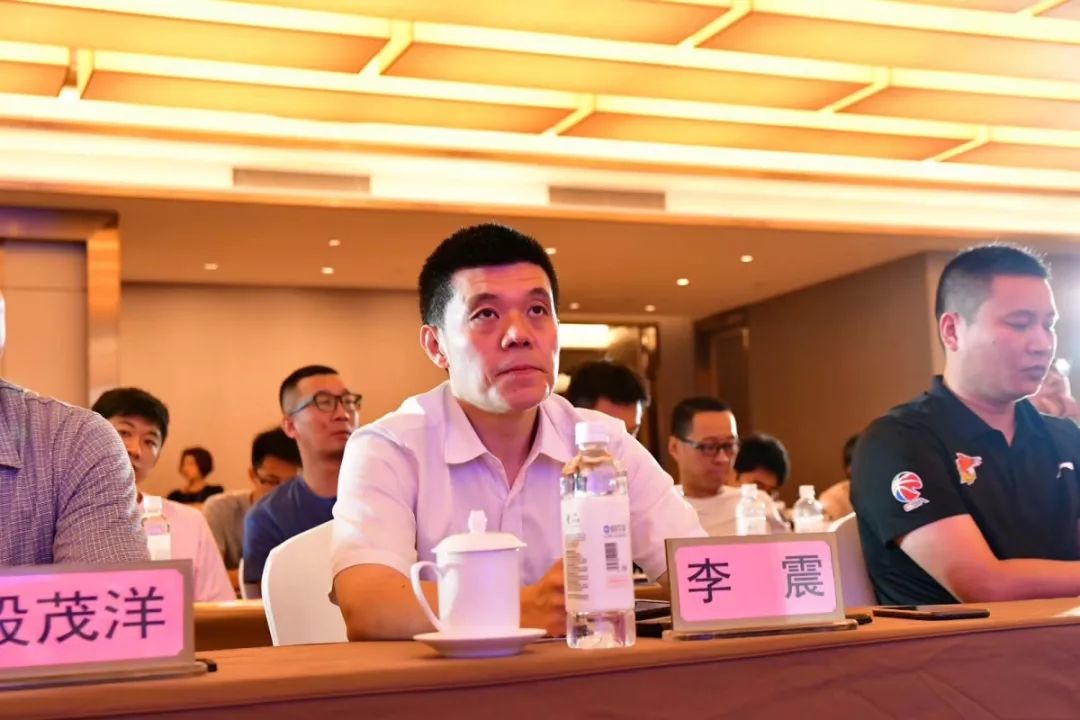 双星集团董事,副总经理,党委委员 李震走进绿茵场,跨项目交流,相约