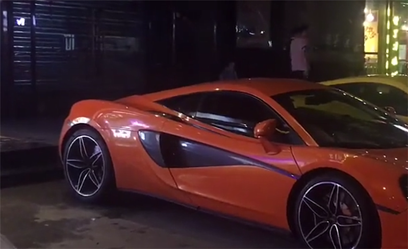 清一色迈凯伦现广州一酒吧门口车价都超200万引不少路人拍照