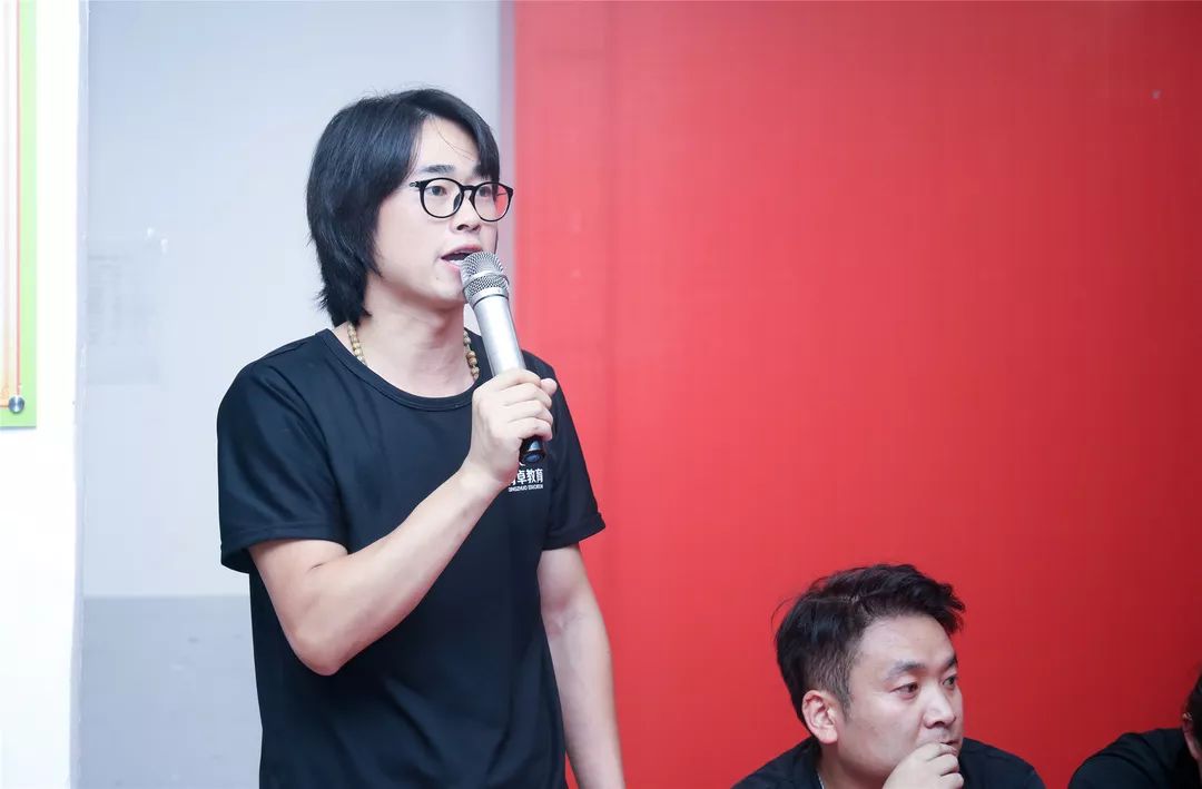 2019年青卓教育67开学典礼暨月考表彰大会隆重举行