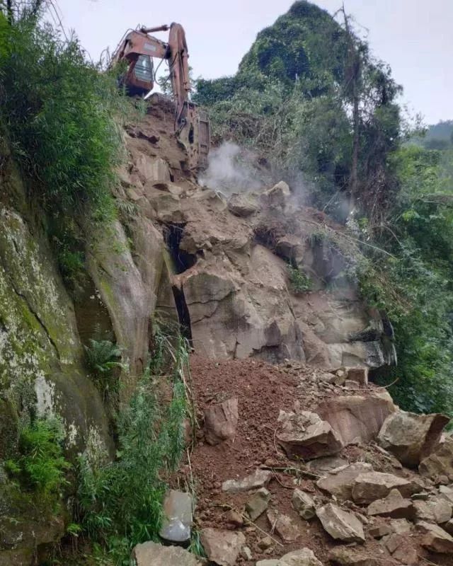 山体滑坡,火车晚点!新一轮降雨还在路上!阆中人,速看