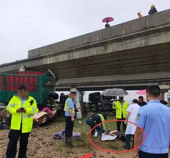 張家口京藏高速慘烈車禍1人當場死亡