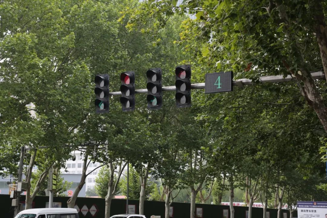 郑州新增会提醒,能计时的信号灯,你见过吗?