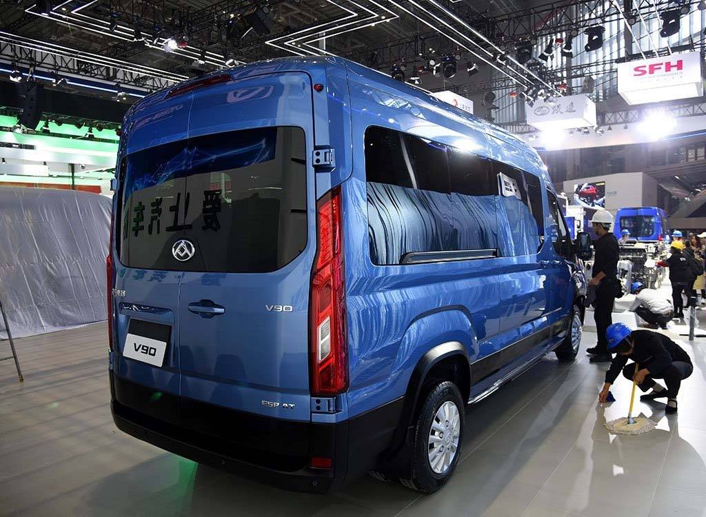 上汽大通v90正式上市售价14782876万元