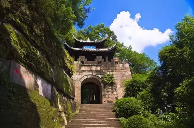 實至名歸釣魚城遺址榮獲首屆重慶最美歷史文化古蹟稱號